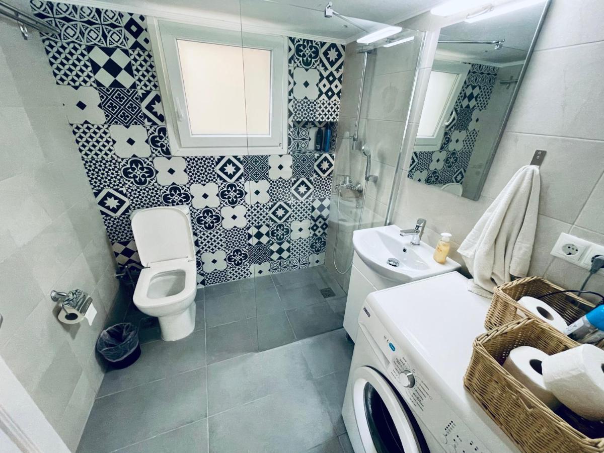 70M2 Apartment 4 Mins From Athens Central Station! Kültér fotó